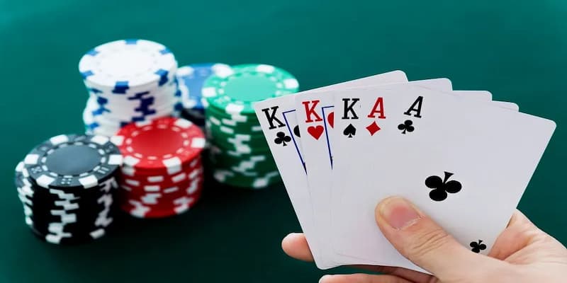 Cách Chơi Bài Tiến Lên Miền Nam Hello88 Chi Tiết Cho Newbie 3 Khám phá luật và cách chơi bài tiến lên miền Nam tại Hello88